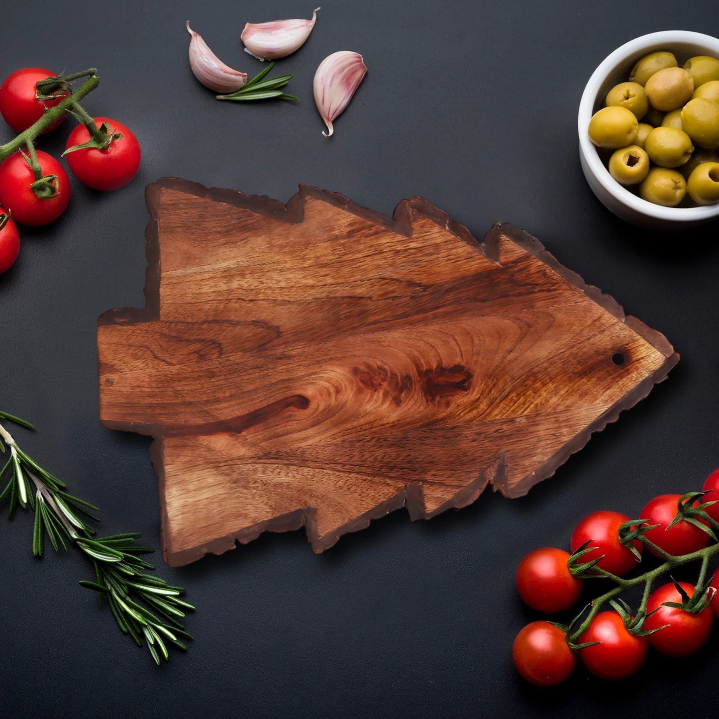 Chopping Board Arrowhead –Wood, in 17x11.5"