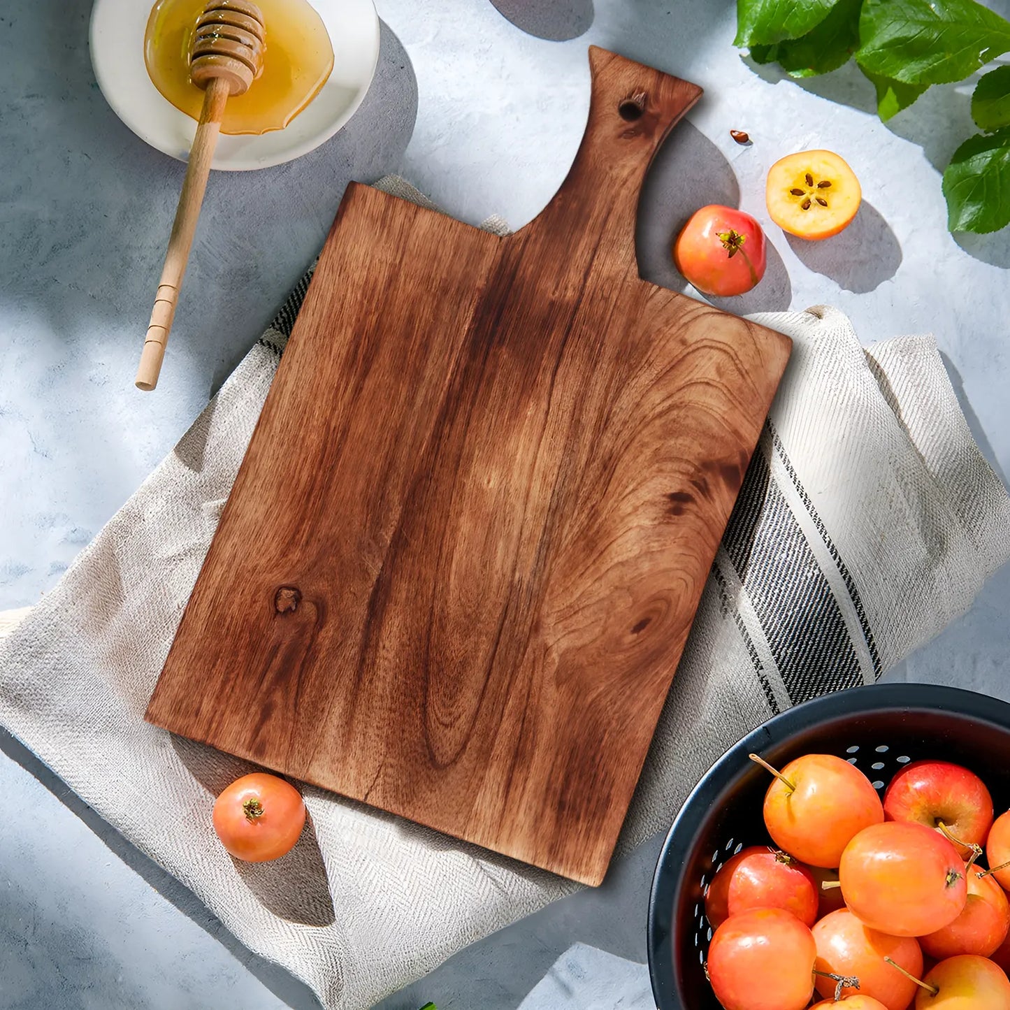 Chopping Board Paddle-Shaped –Wood, in 14.5x8.75"