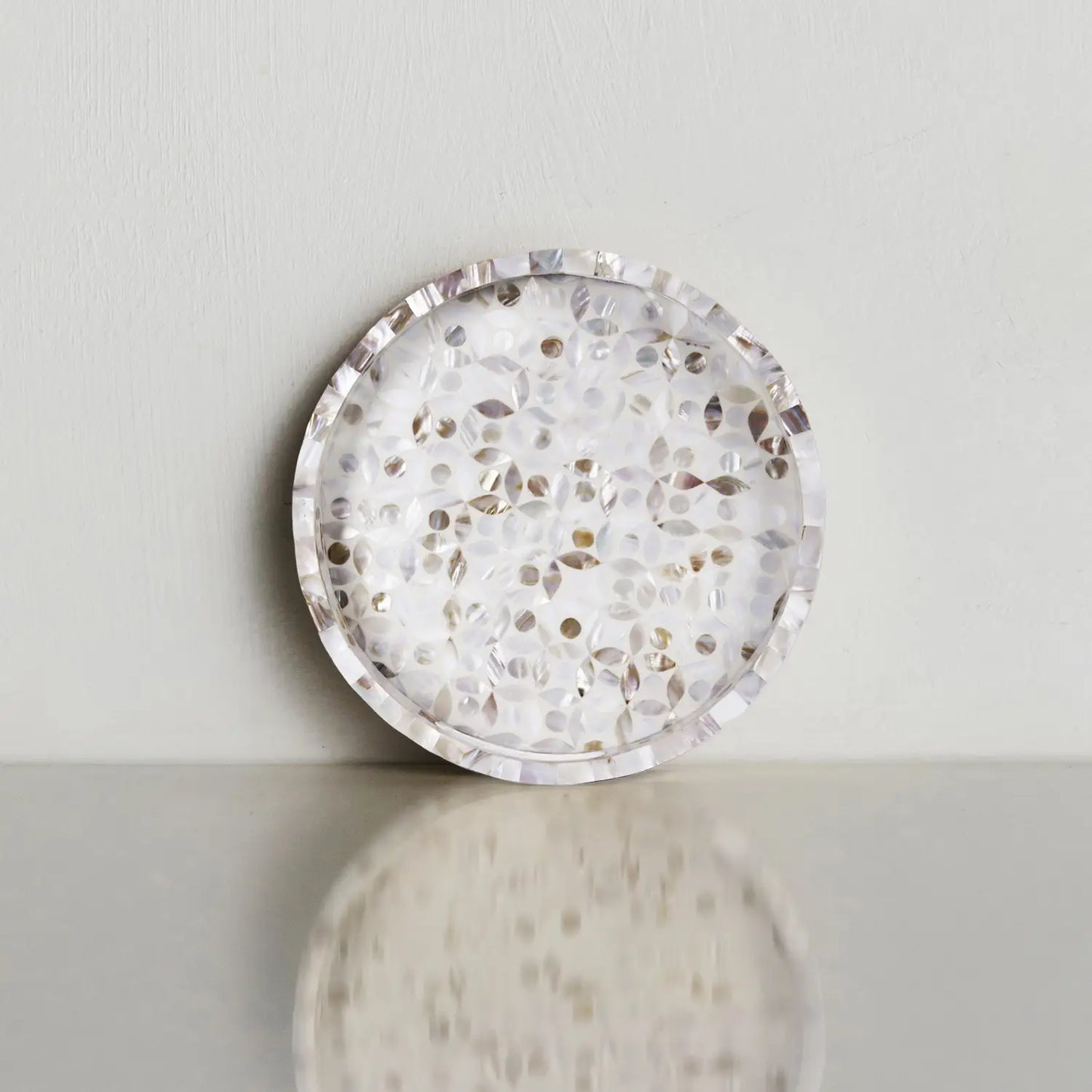Decorative Trays Discovery Jewel Petit Pattern Mother of Pearl & Resin Inlay Collection in 2 Sizes